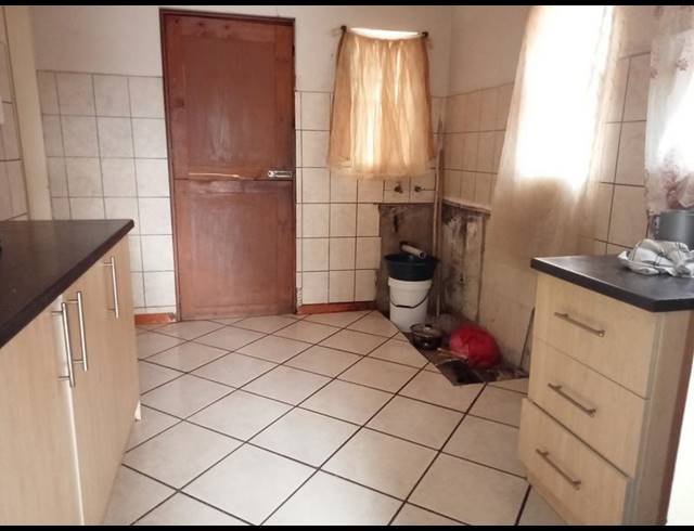 3 BEDROOM HOUSE FOR SALE IN VANDERBIJLPARK CW 6